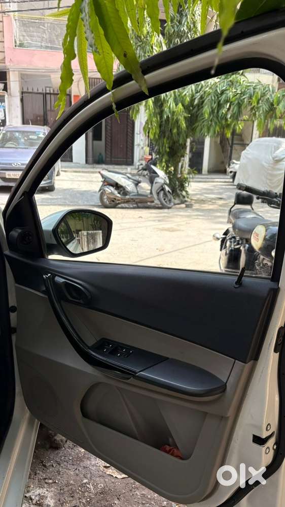 Tata Tiago Petrol 2016  Only 41k Kms Driven  Well Maintained