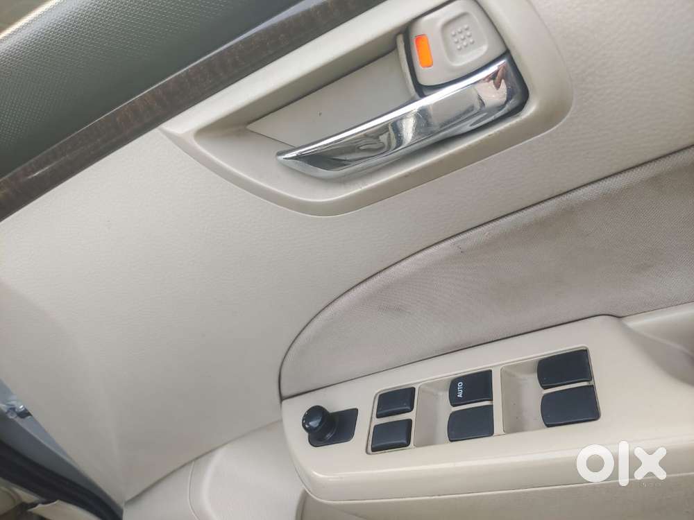 Maruti Suzuki Swift Dzire Vdi Bsiv, 2014, Diesel