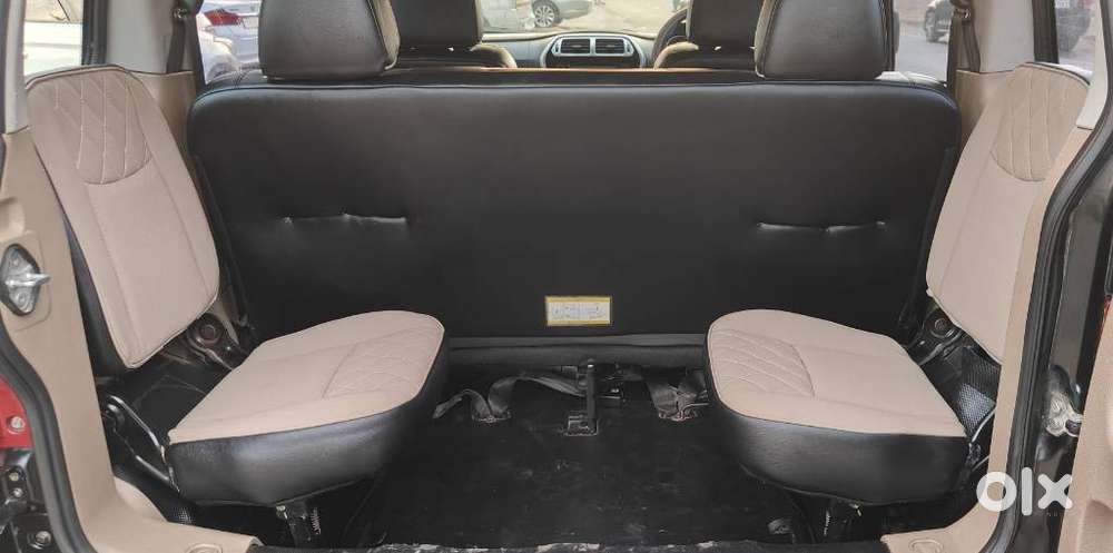 Mahindra Tuv 300 T10, 2019, Diesel