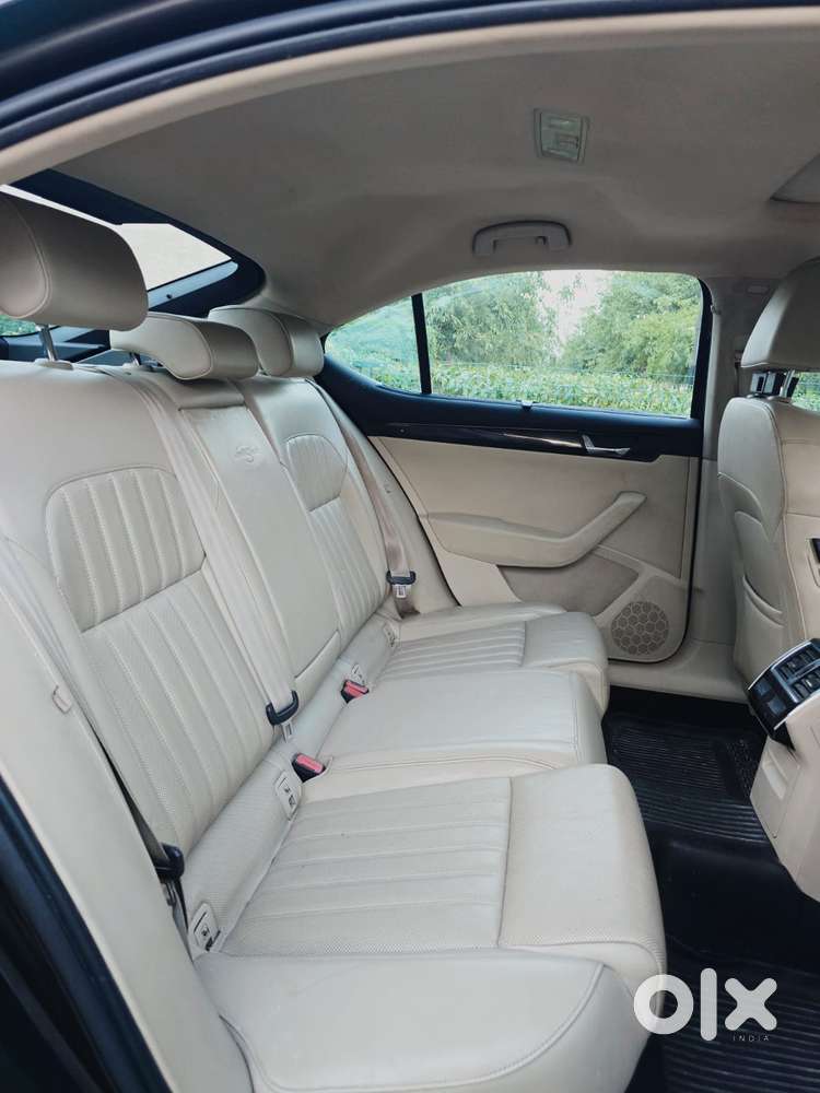 Skoda Superb L&k 2.0 Tdi At, 2017, Diesel