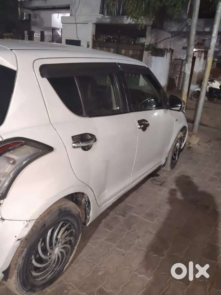 Maruti Suzuki Swift 2014 Diesel 100800 Km Driven