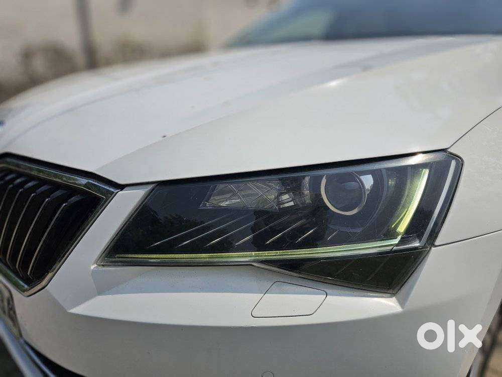 Skoda Superb Style 1.8 Tsi Mt, 2018, Petrol