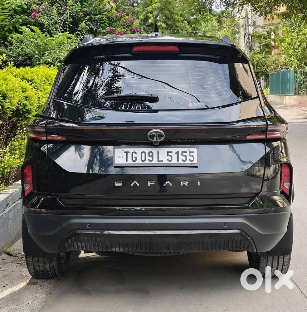 Tata Safari Accomplished X Plus 6 Str Dark Edition, 2025, Diesel