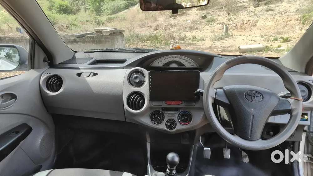 Do Gadi Already Padi Hai Ek Gadi Sel Karni Hai