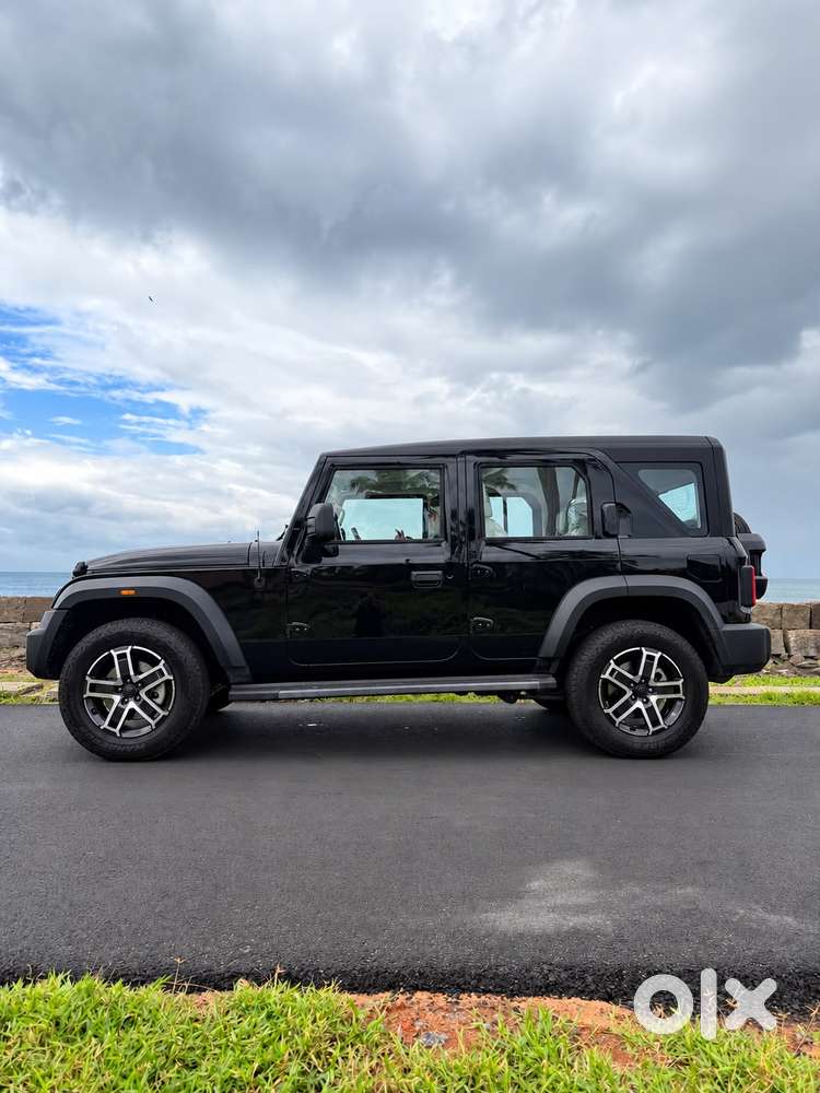 Mahindra Thar Roxx Mx5 Petrol At 2wd, 2025, Petrol