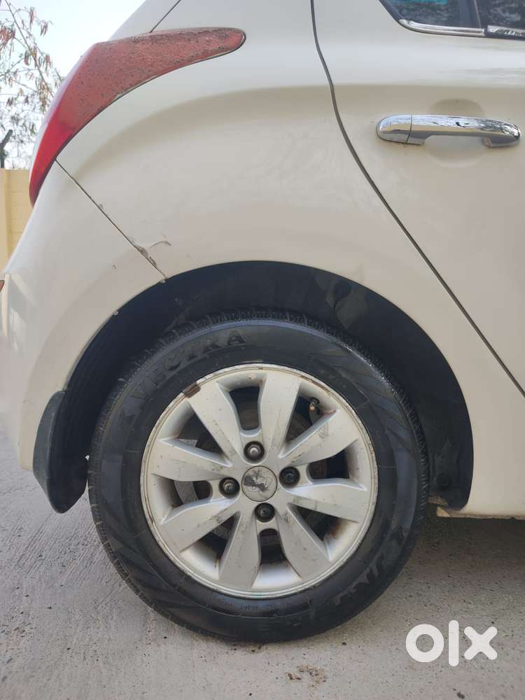 Hyundai I20 Sportz 1.2 Bs-iv, 2013, Cng & Hybrids