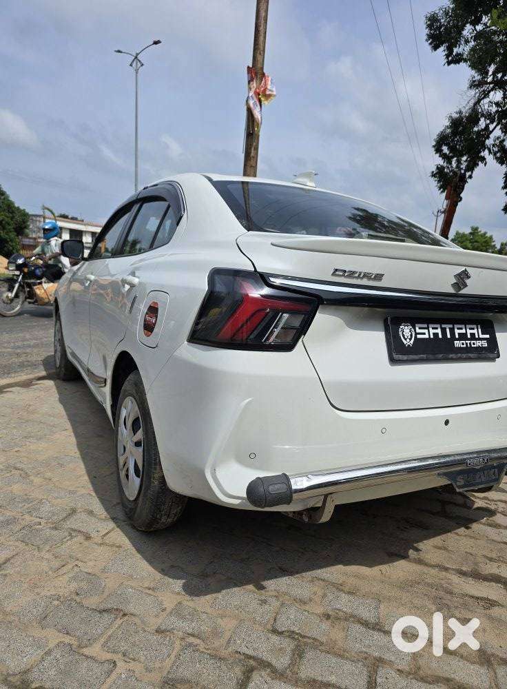 Maruti Suzuki Dzire 1.2 Vxi, 2025, Petrol
