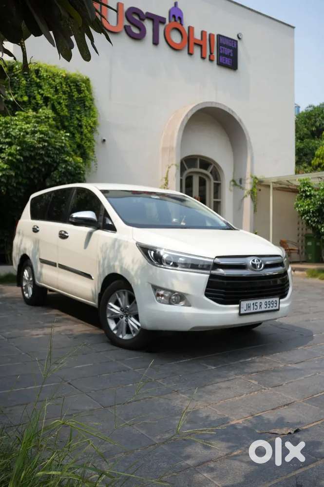 Toyota Innova Crysta 2018 Diesel Well Maintained