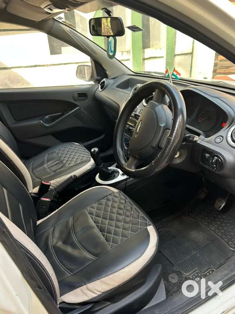 Ford Figo 2014 ( Argent Sell )
