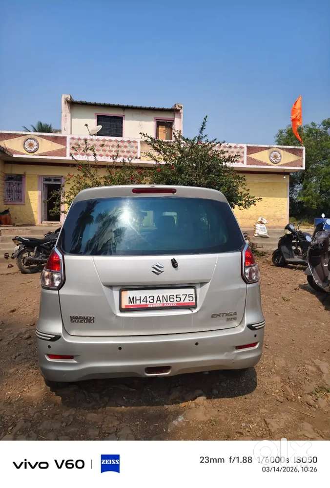 Maruti Suzuki Ertiga 2013 Diesel 200000 Km Driven