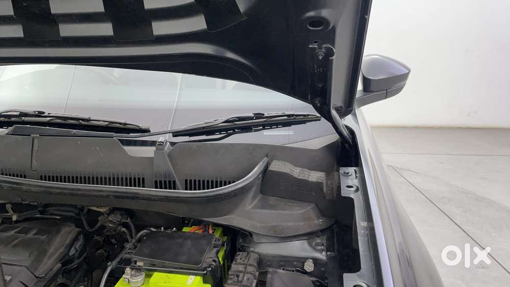 Volkswagen Taigun Topline 1.0 Tsi Mt (electric Seats), 2022, Petrol