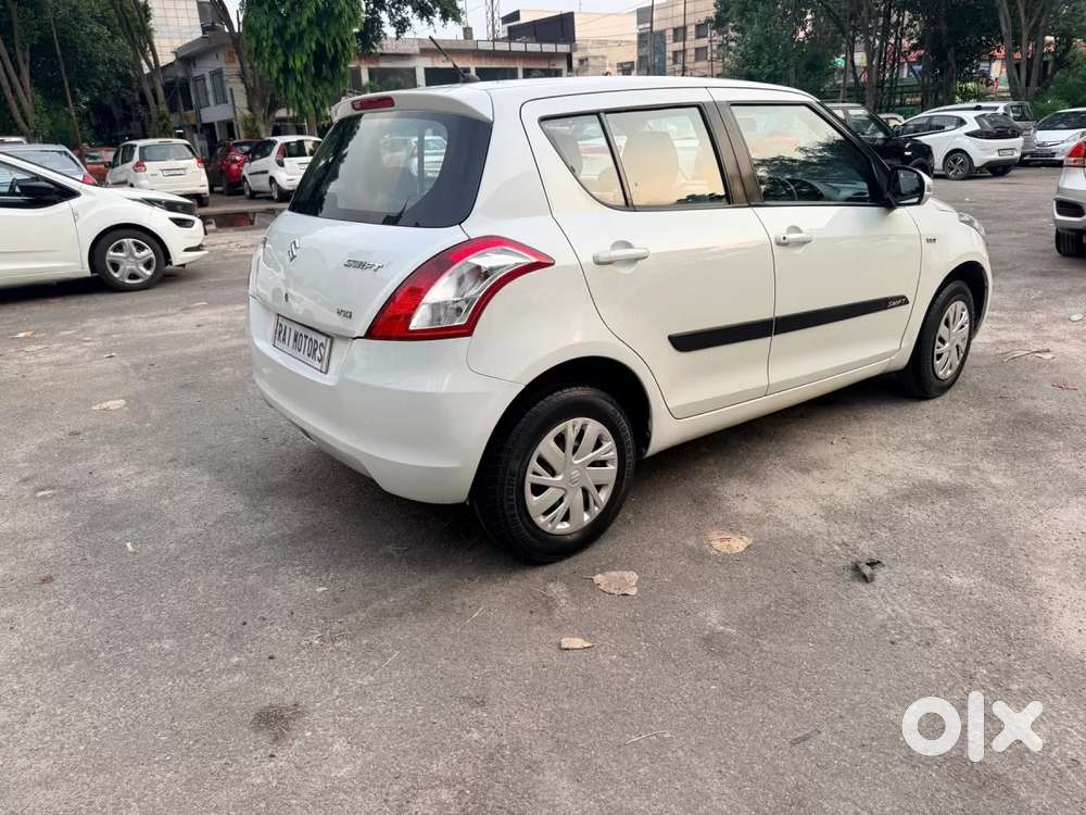 Maruti Suzuki Swift Vxi, 2015, Petrol
