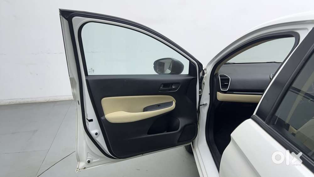 Honda City I-vtec V, 2023, Petrol