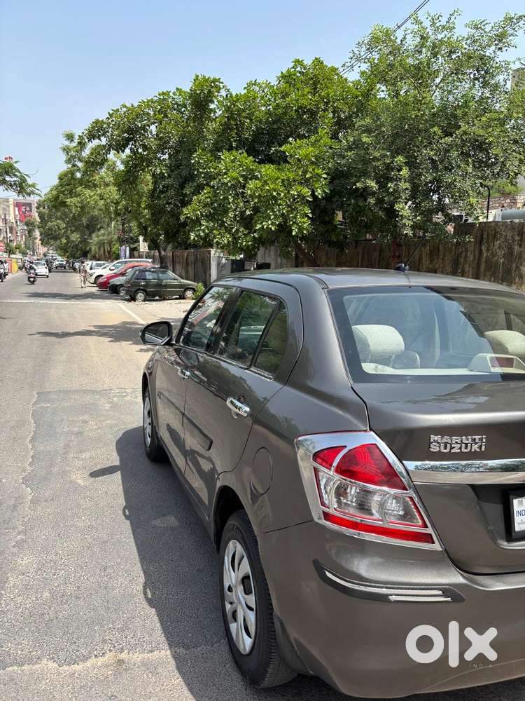 Maruti Suzuki Dzire 1.2 Vxi, 2015, Petrol
