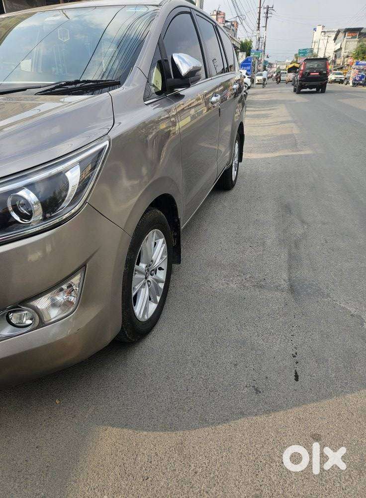 Toyota Innova Crysta 2.8z Automatic, 2018, Diesel