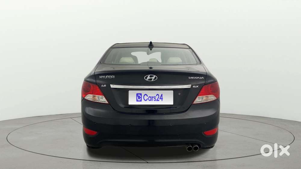 Hyundai Verna Fluidic 1.6 Vtvt Sx, 2013, Petrol