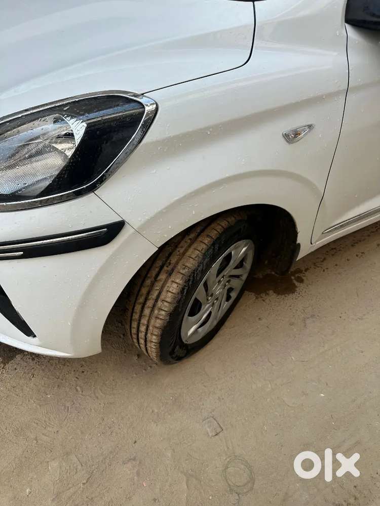 Hyundai Aura 2022 Cng & Hybrids Well Maintained