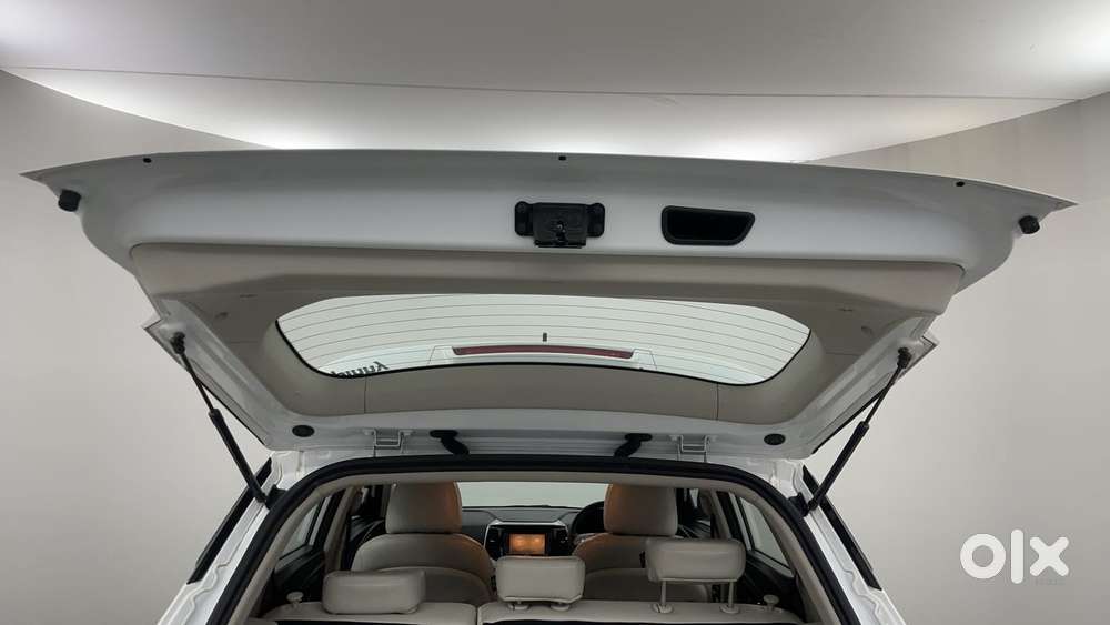 Mahindra Xuv300 W8 Option, 2023, Petrol