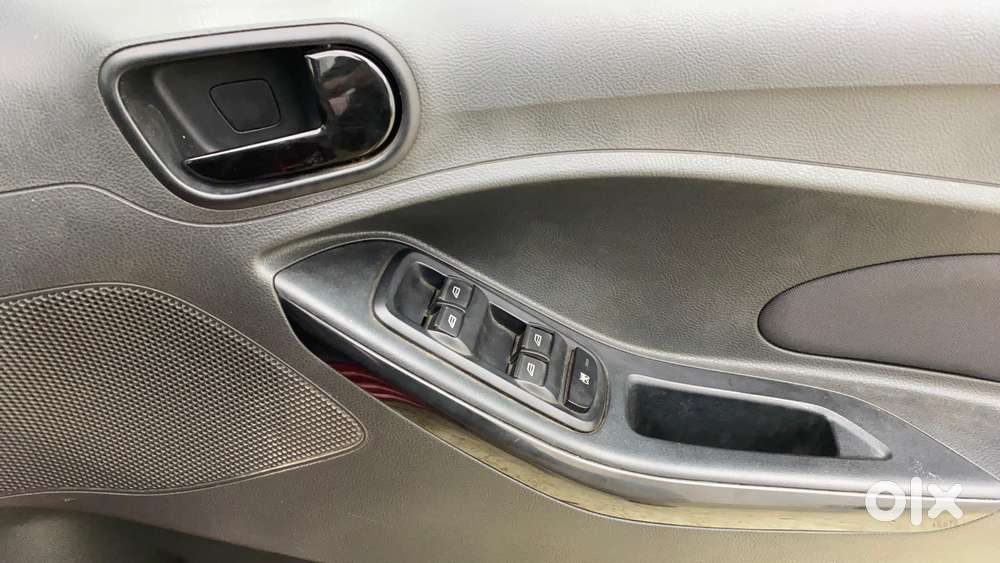 Ford Figo Petrol Titanium, 2020, Petrol