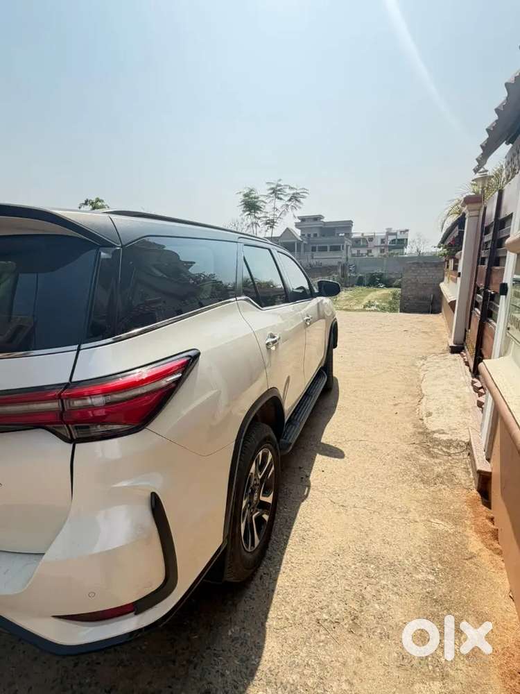 Toyota Fortuner Legender 2021 Diesel Well Maintained
