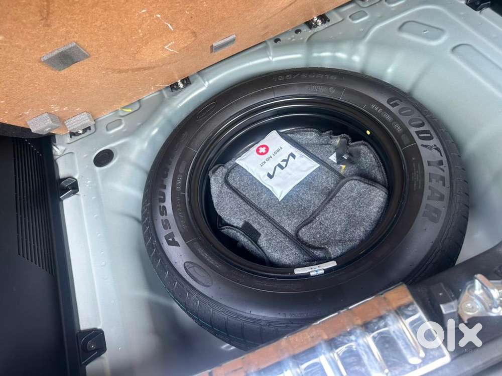 Kia Sonet 2024 Petrol 11600 Km Driven