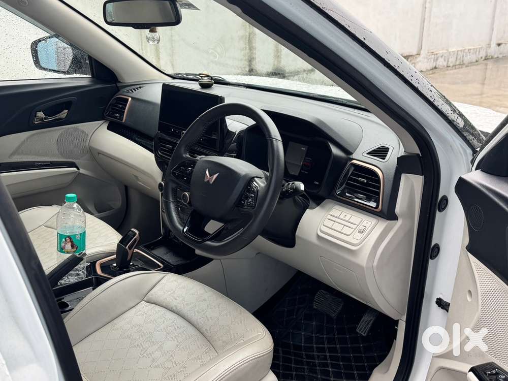 Mahindra Xuv400 Ev 2024 Electric Well Maintained
