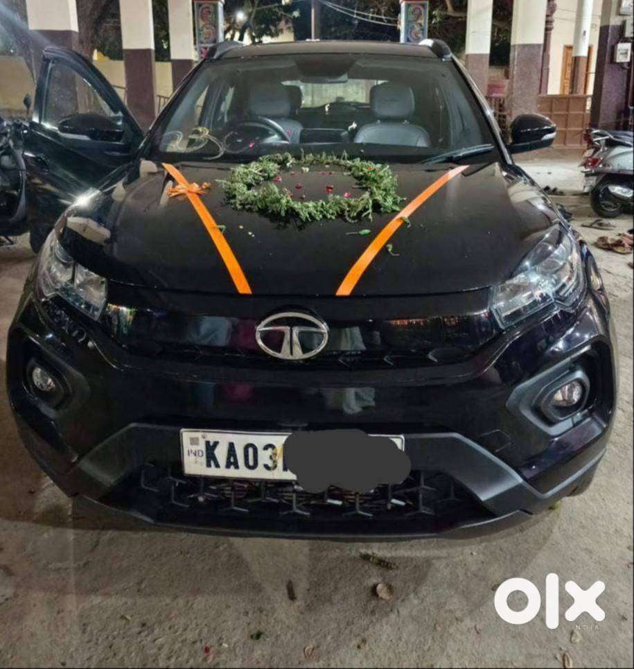 Tata Nexon Dark Edition - Xza+