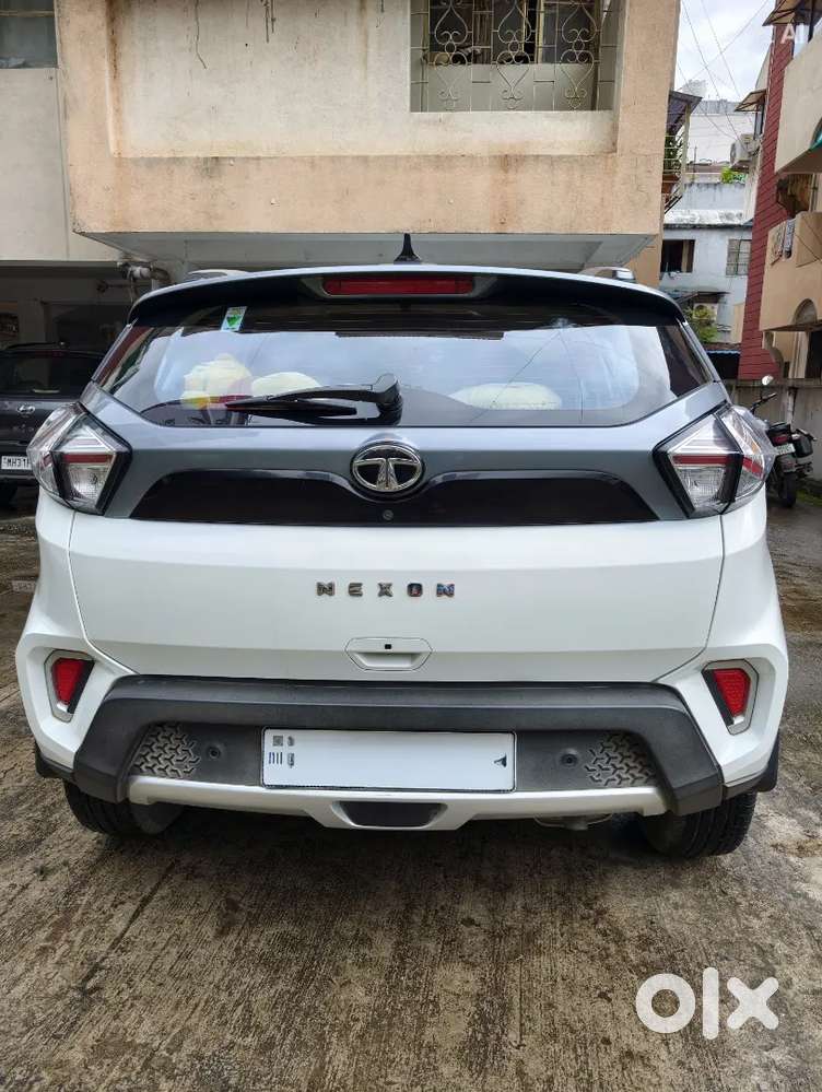 Tata Nexon 1.2 Xz Plus Dual Tone (o)