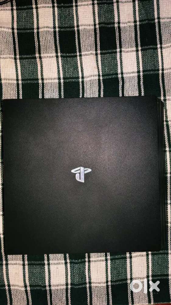 PS4 pro 1tb all original not required
