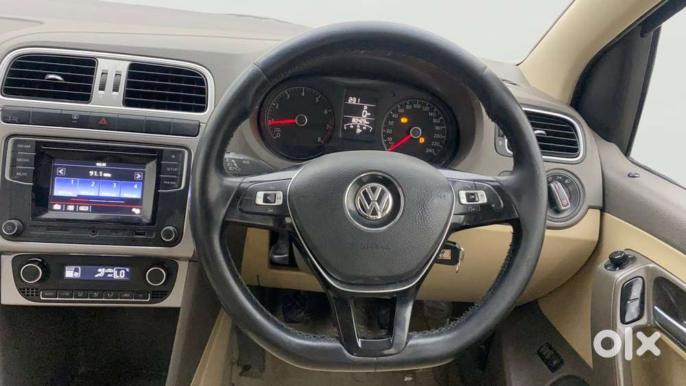 Volkswagen Vento 2013-2015 1.6 Highline, 2016, Petrol