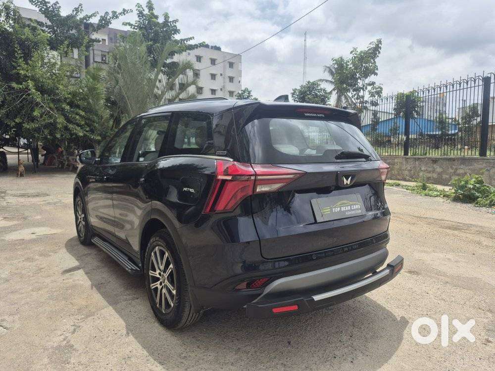 Mahindra Xuv700 2.0 Ax 7 Petrol At Str, 2024, Petrol