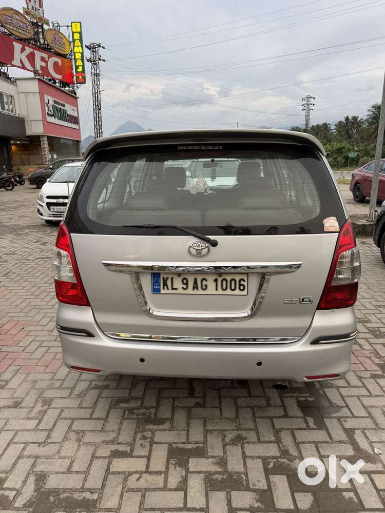 Toyota Innova 2.5 Gx (diesel) 8 Seater Bs Iv, 2013, Diesel