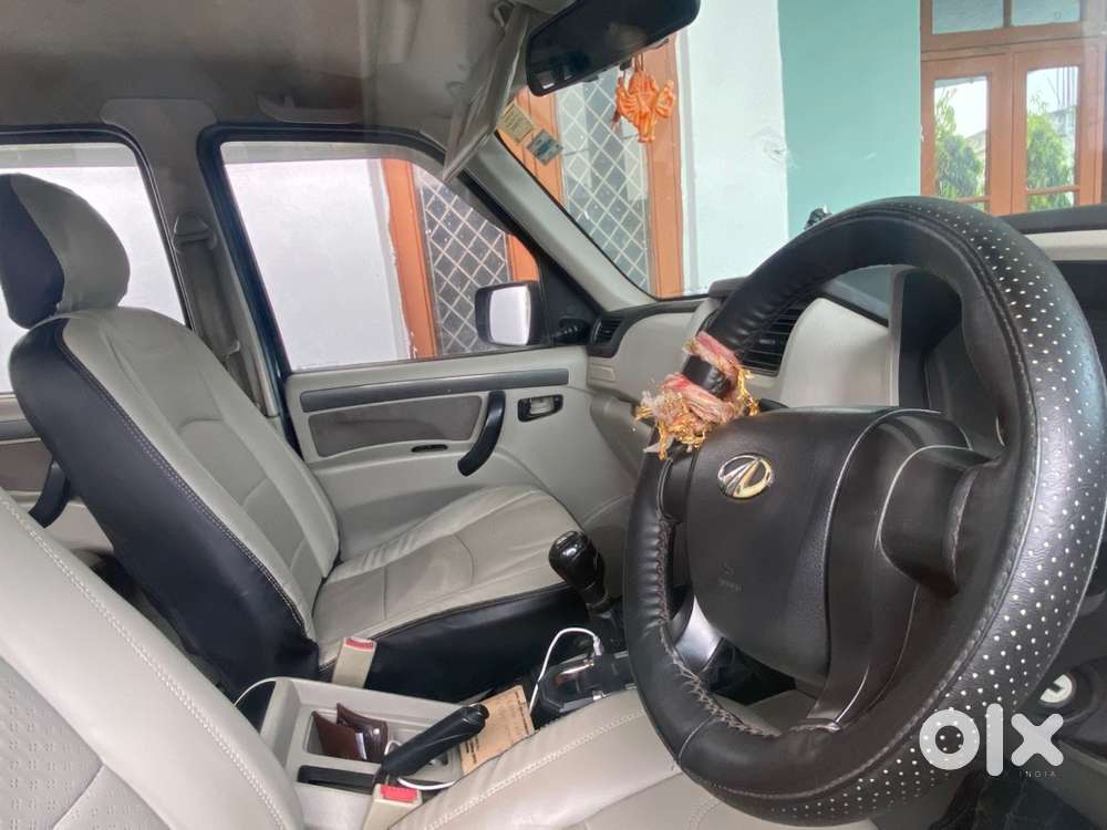 Mahindra Scorpio Diesel 2015