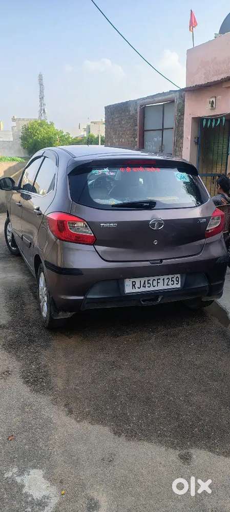 Tata Tiago Cng