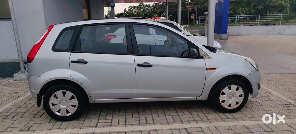 Ford Figo Petrol Zxi, 2010, Petrol