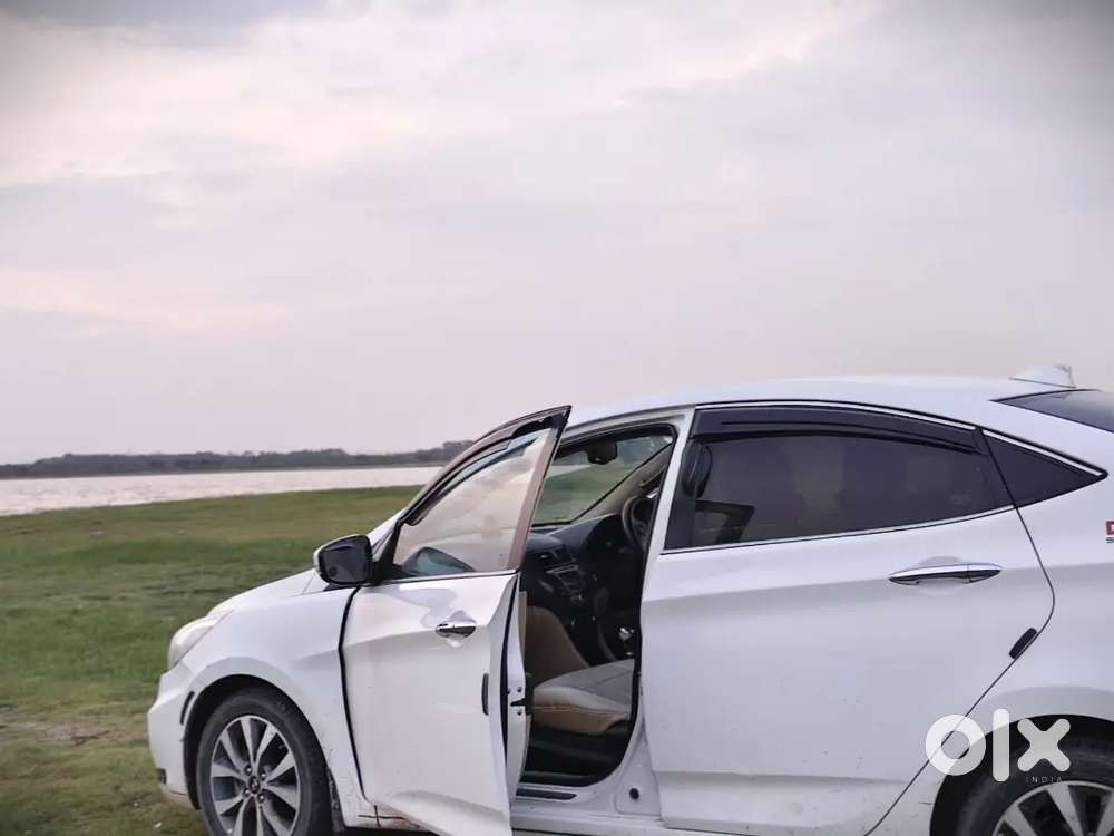 Hyundai Verna Diesel Manual 2014 Variant