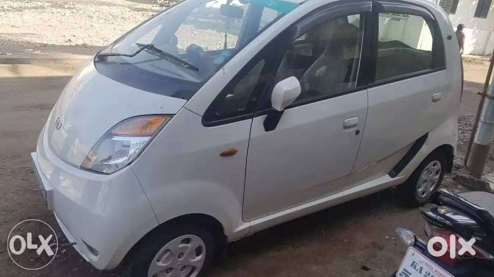 Nano Lx Tata 2012