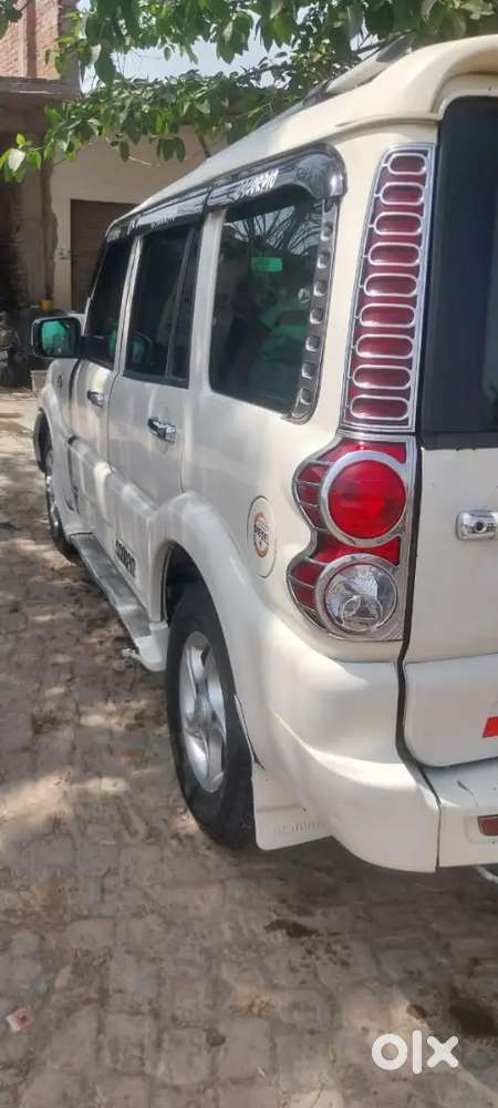 Mahindra Scorpio 2013 Diesel 200000 Km Driven