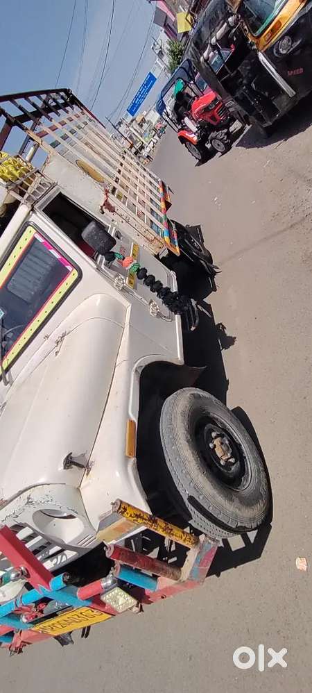 Mahindra Maxx Pickup