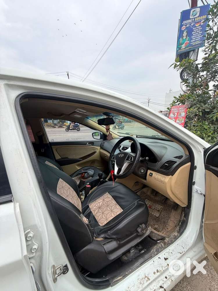 Hyundai Verna 2012 Model