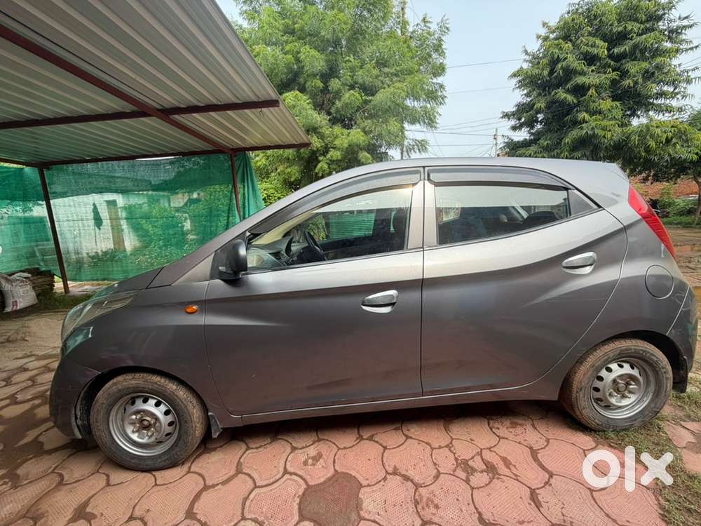 Hyundai Eon 2012 Petrol Well Maintained