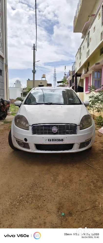 Fiat Linea 2011 Diesel 130000 Km Driven