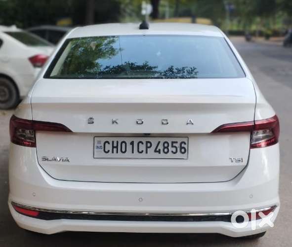 Skoda Slavia 1.5 Tsi Style At, 2023, Petrol