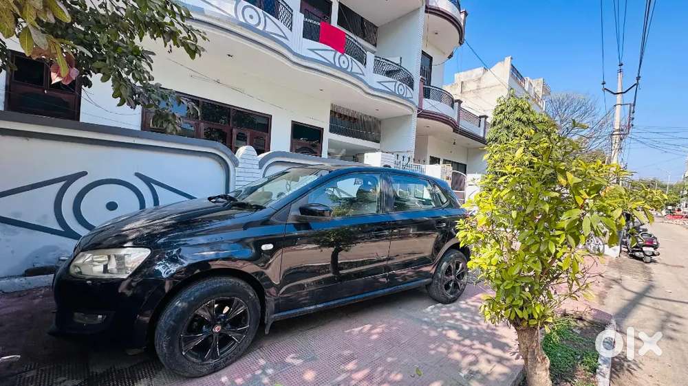 Volkswagen Polo 2013 Diesel 82000 Km Driven