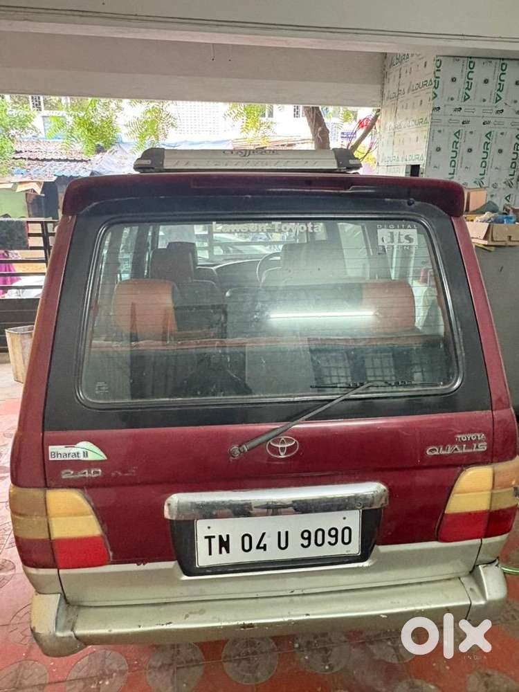 Toyota Qualis 2004 Diesel Well Maintained