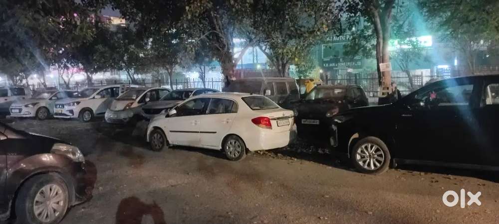 Excellent Amaze  Petrol Cng 30km/kg