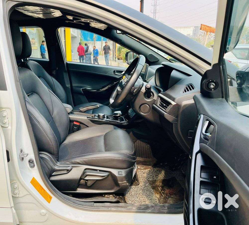 Tata Nexon Fearless Pr S 1.2 Revotron Petrol 7 Dca  Dt, 2024, Petrol