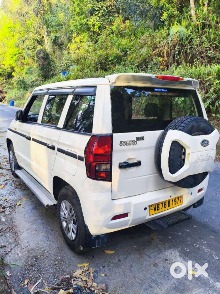 Mahindra Bolero Neo N4, 2021