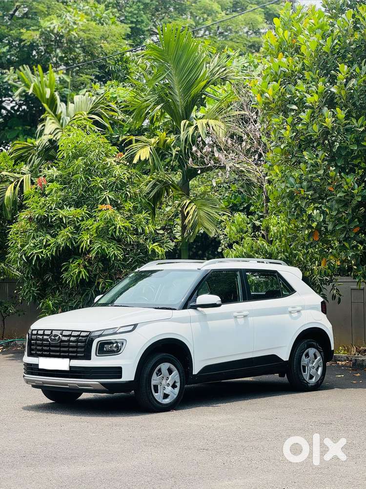 Hyundai Venue Sx, 2022, Petrol