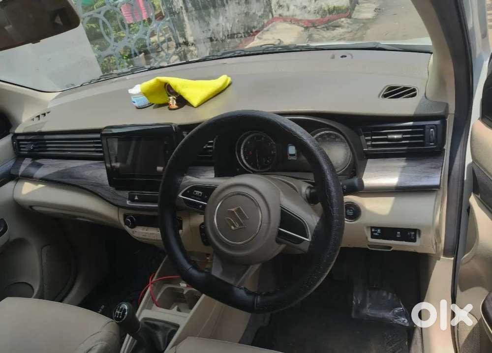 Maruti Suzuki Ertiga Zxi 2025
